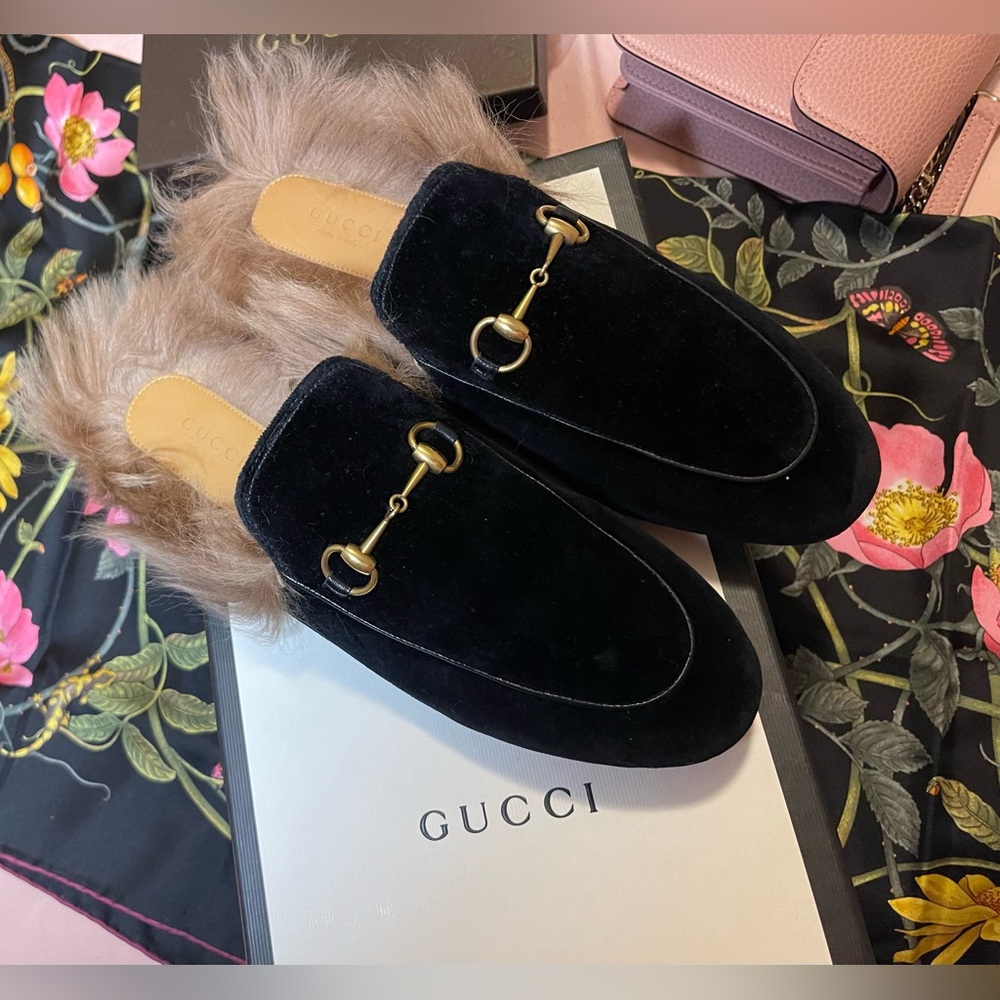 Gucci Velvet Loafers with Fur
